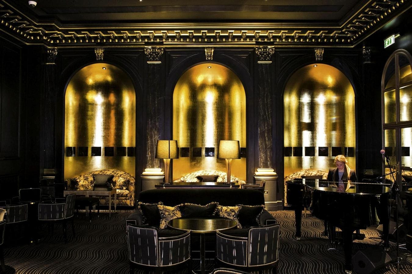 Interior design decoration with gold leaf | Manetti Goldbeater