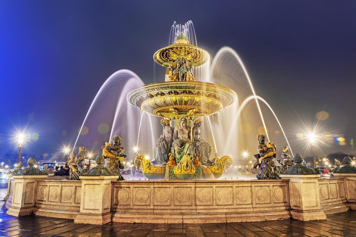 Gold leaf statues and monuments | Manetti Goldbeater, image size:1350x900