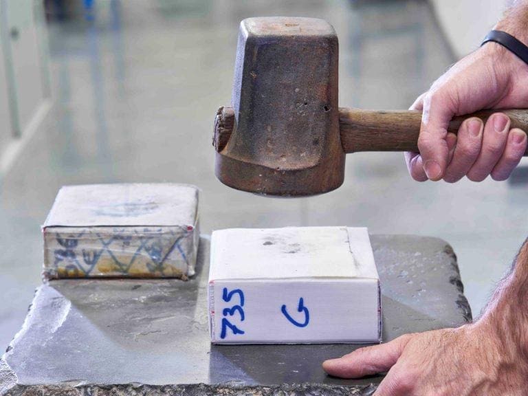 Gold leaf production How is it made? Goldbeater